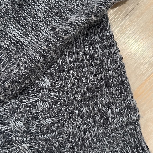 Lety & Me Soft Cable Sweater - Picture 3 of 5